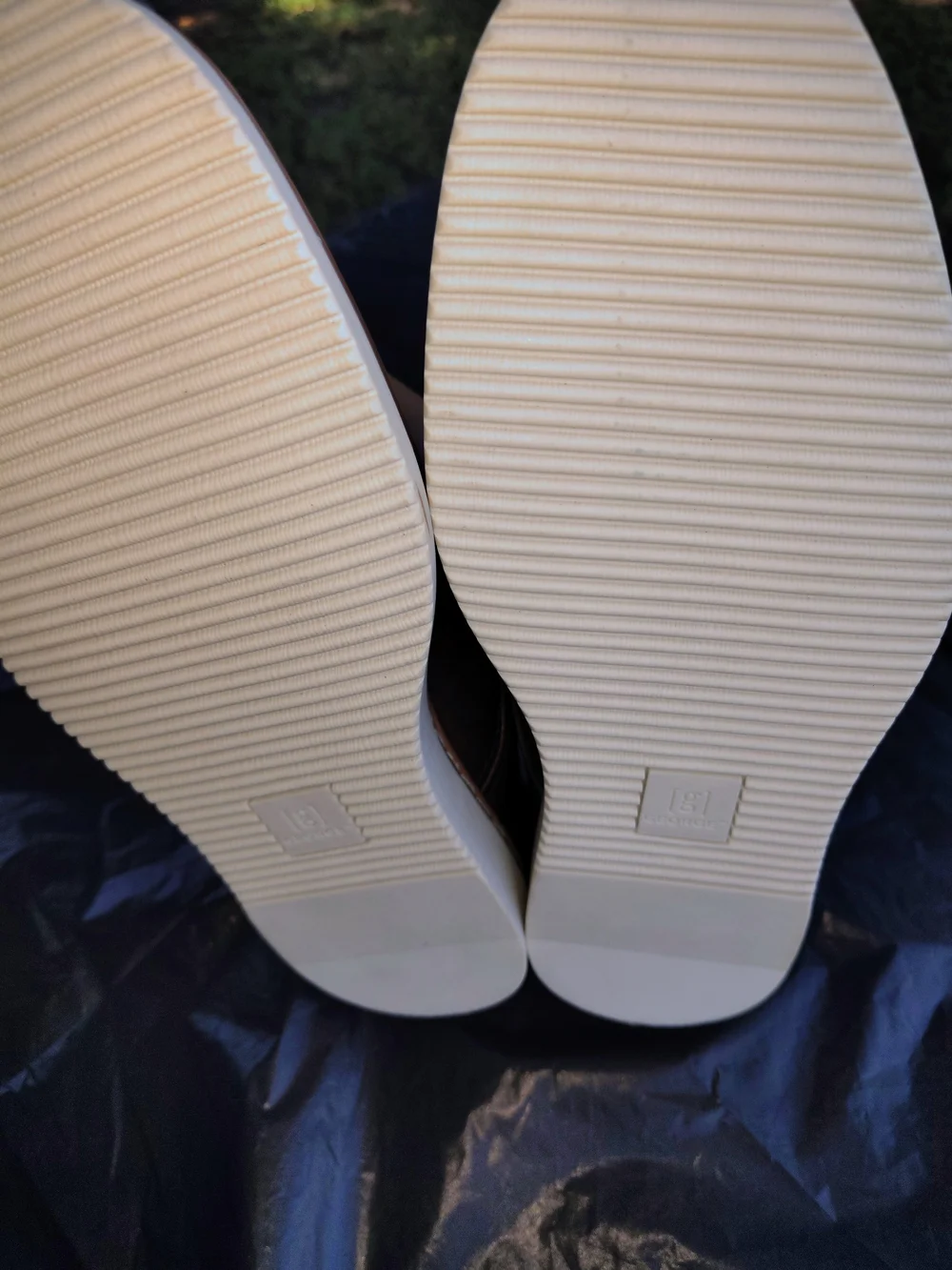 George Men's Oxfords & Derbys with White Soles Size 8/ Has A Stain On The Sole